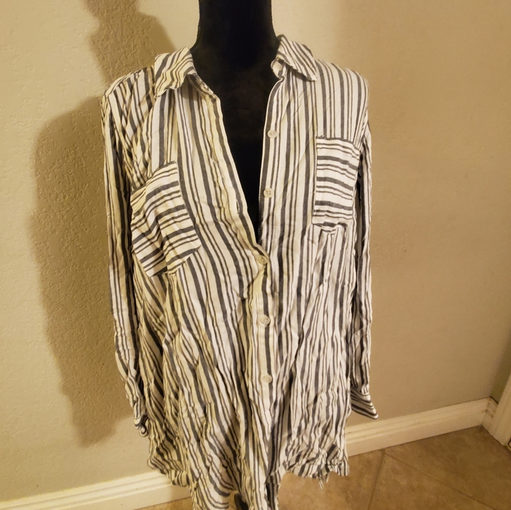 Maternity button up blouse
